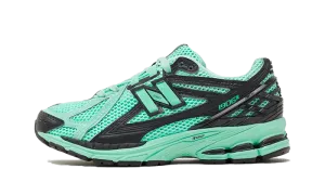 1906R Size? Green Black