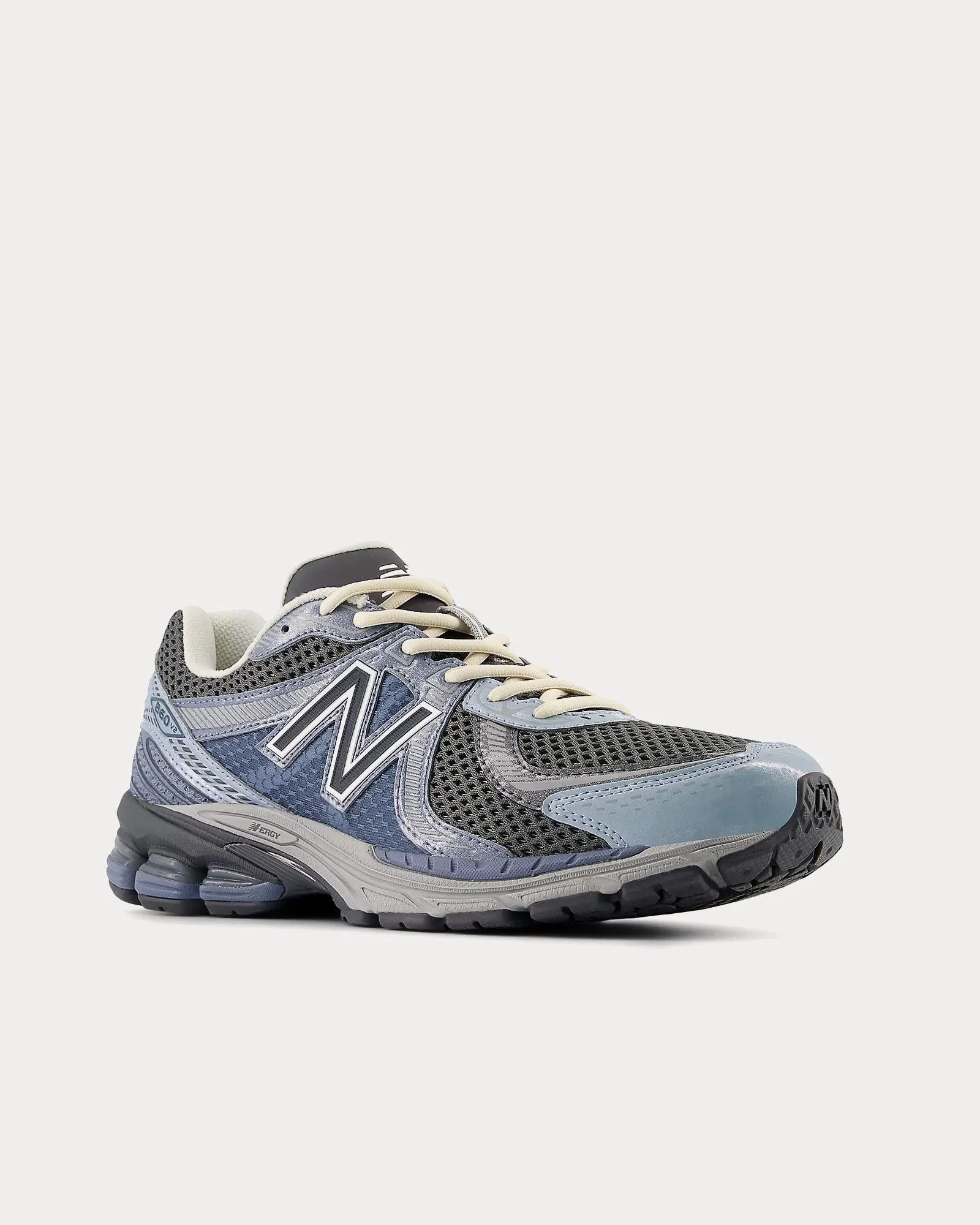 860V2 Arctic Grey / Starlight / Magnet Low Top Sneakers