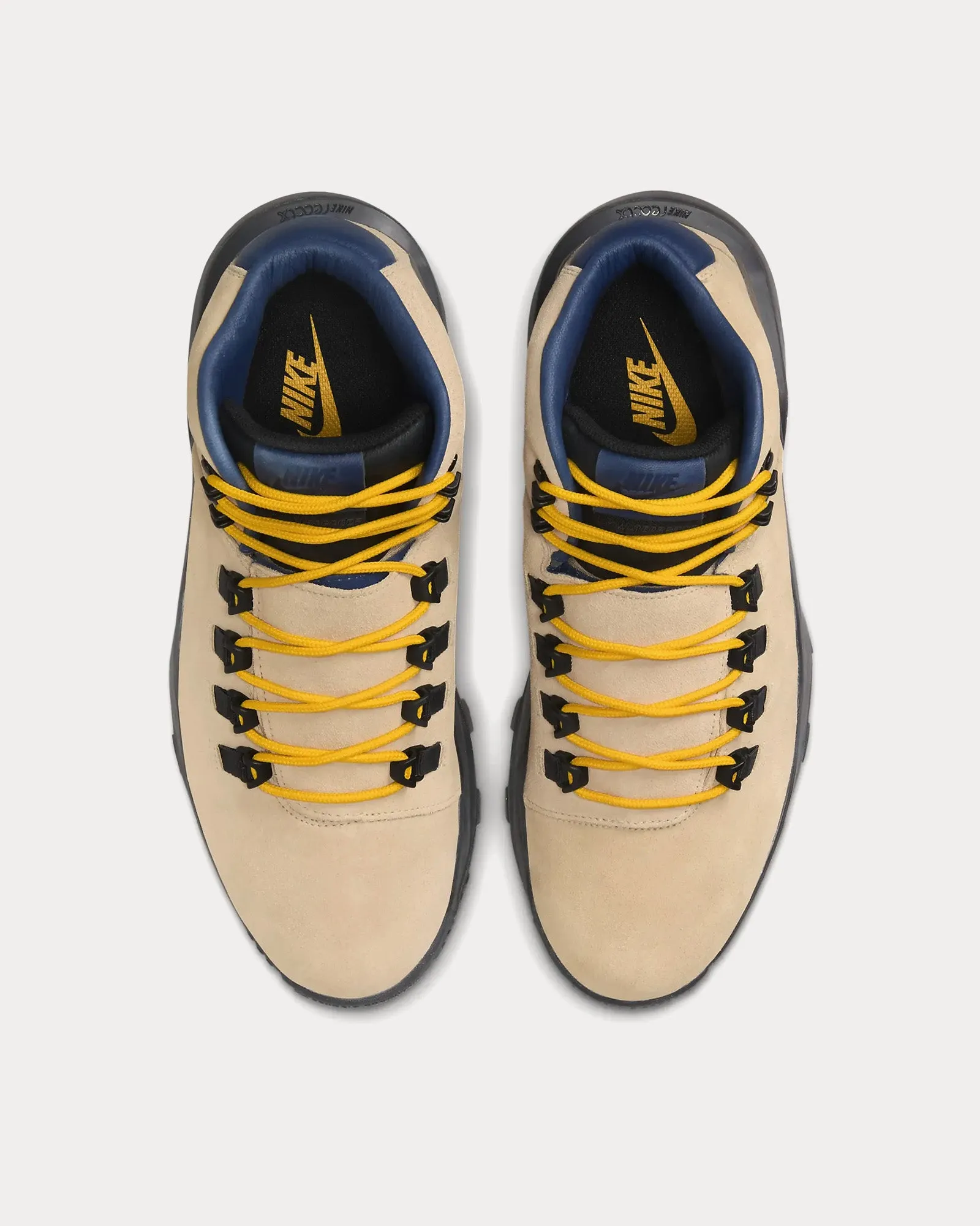 Cygnal Desert Ore / Black / University Gold / Navy Boots