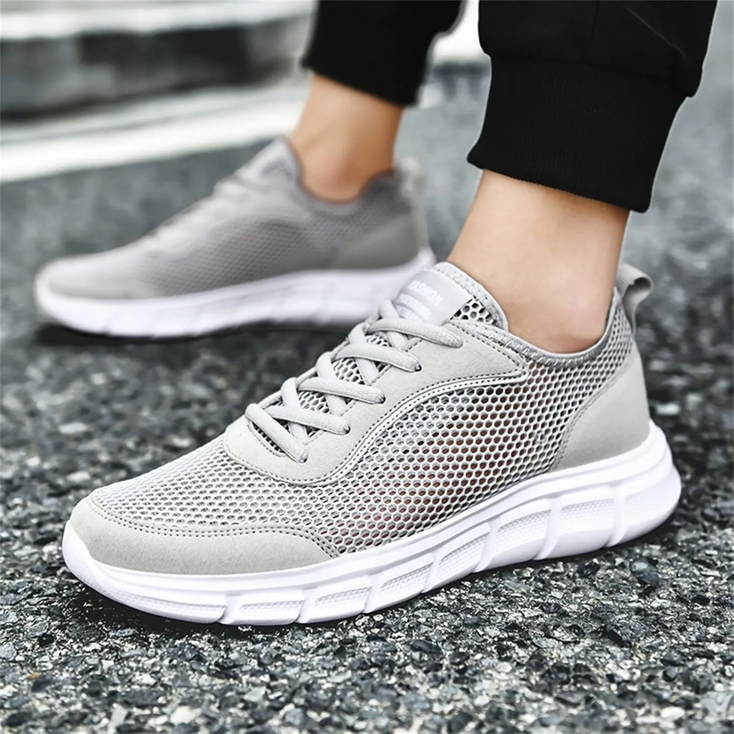 Fashion Sneakers Shoes Fashion Spring and Summer Men Sports Shoes Flat Bottom Lightweight Fly Woven Mesh Hollow Design