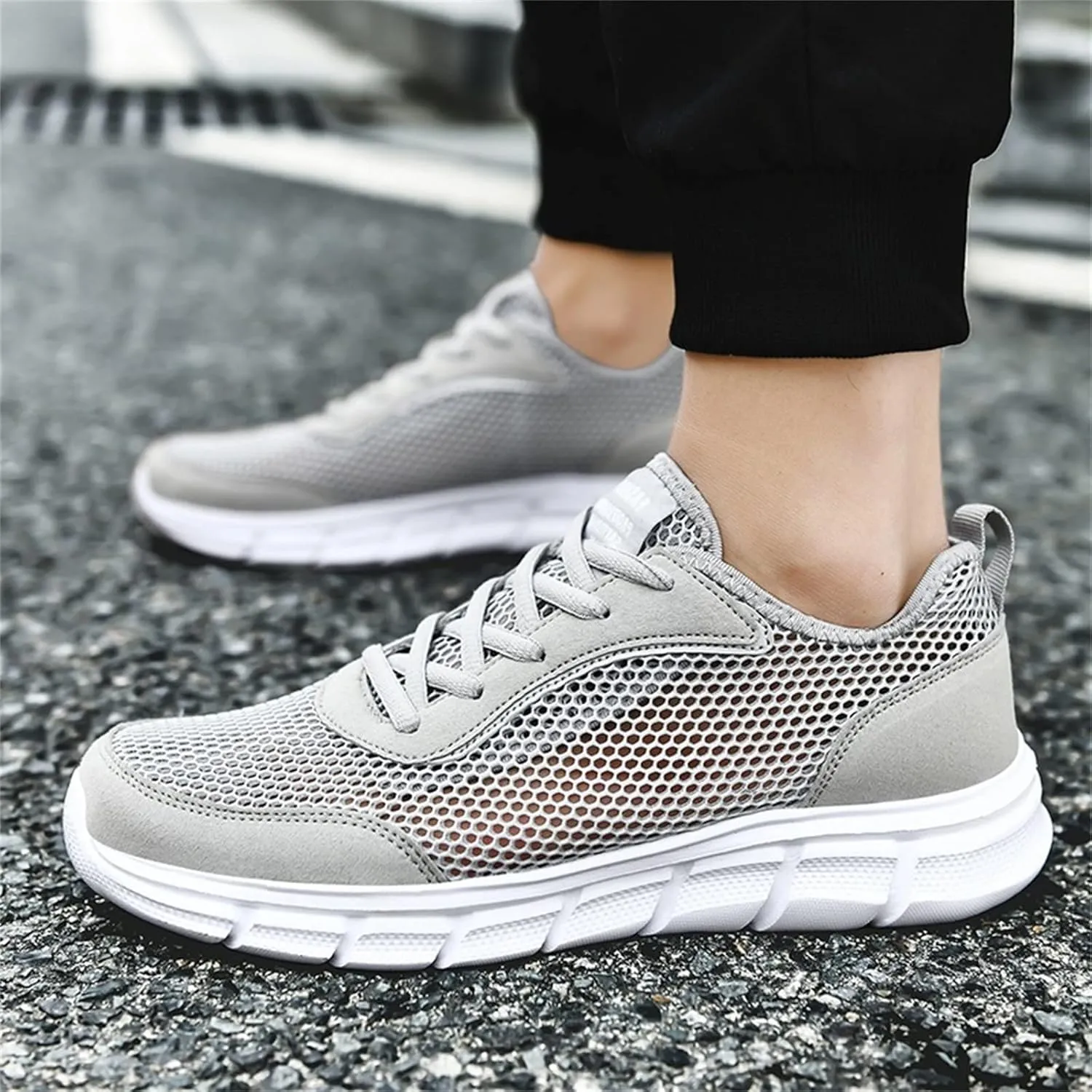 Fashion Sneakers Shoes Fashion Spring and Summer Men Sports Shoes Flat Bottom Lightweight Fly Woven Mesh Hollow Design