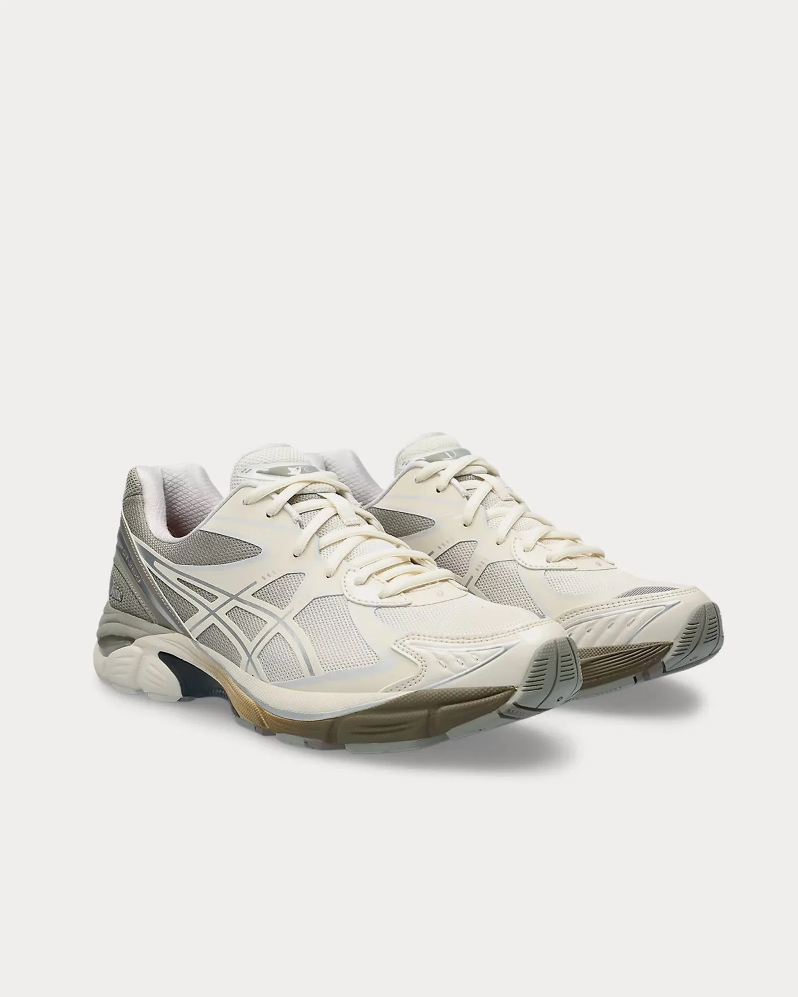 GT-2160 Arctic Wolf / London Fog Low Top Sneakers