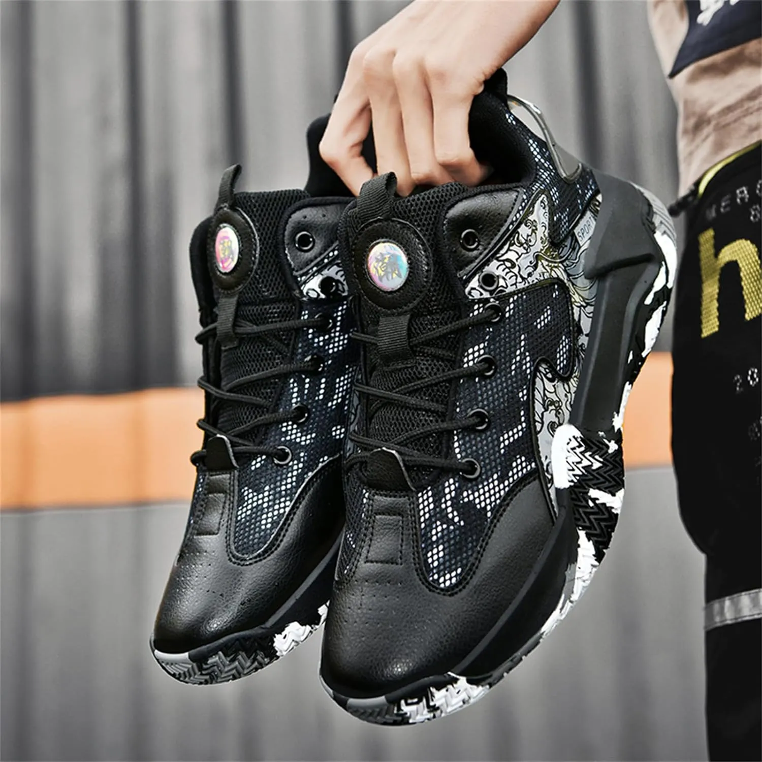 Men's Breathable Mesh Lace Up Basketball Shoes Fashion High-Top Non-Slip Sneakers Casual Gym Sports Tennis Jogging Shoes