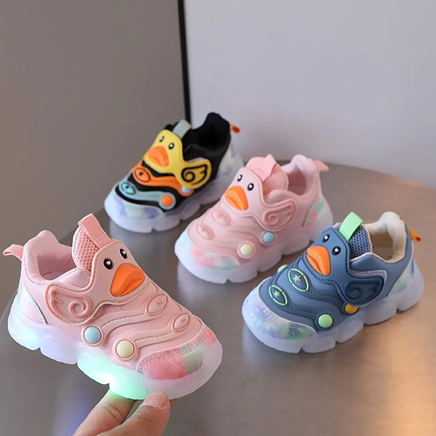 Mesh Cute Pattern Light Up Sneaker for Toddler Baby Girls Breathable Cozy Led Sport Shoes Infant First Walking Shoes