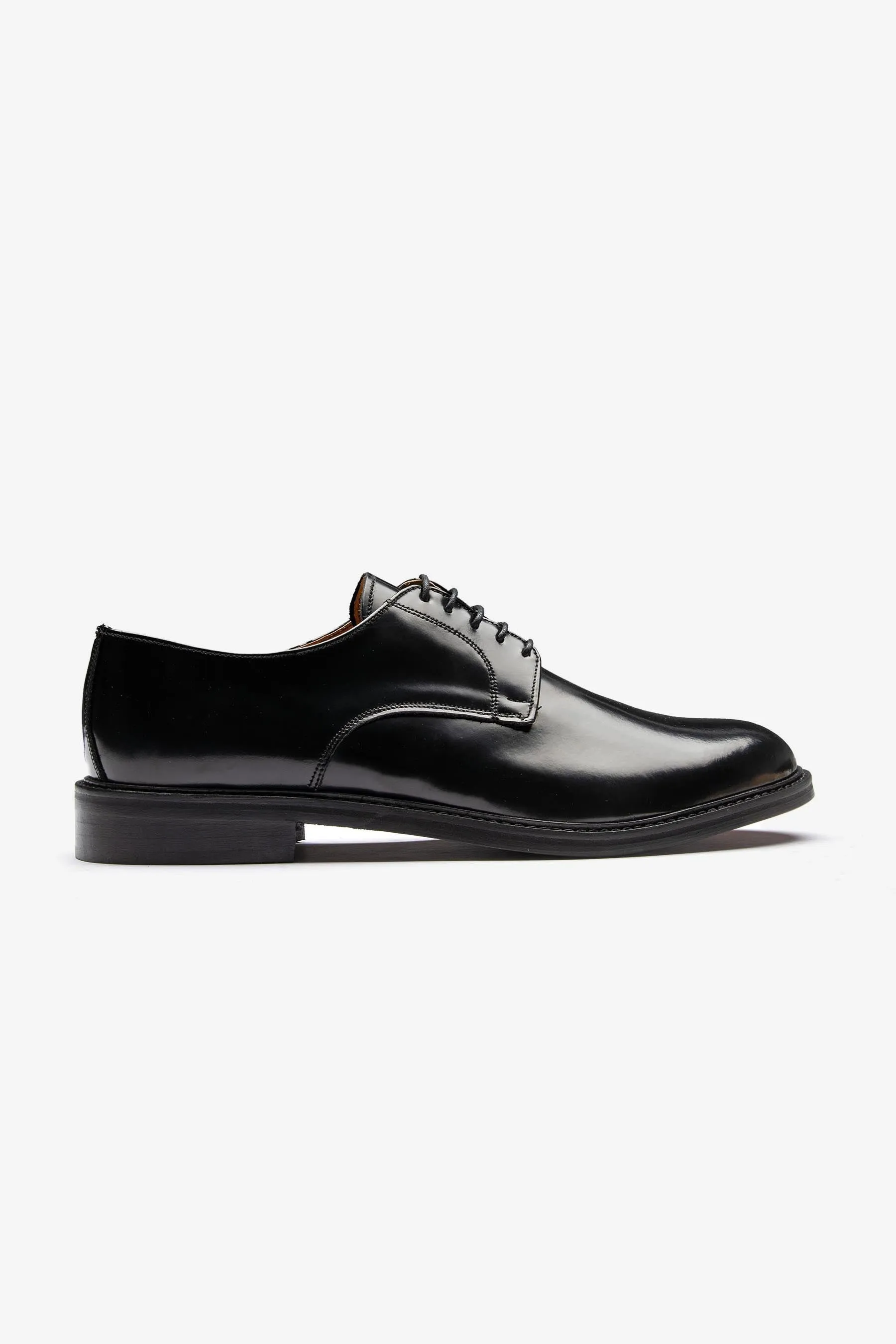 Scarpa classica derby suola in cuoio nera