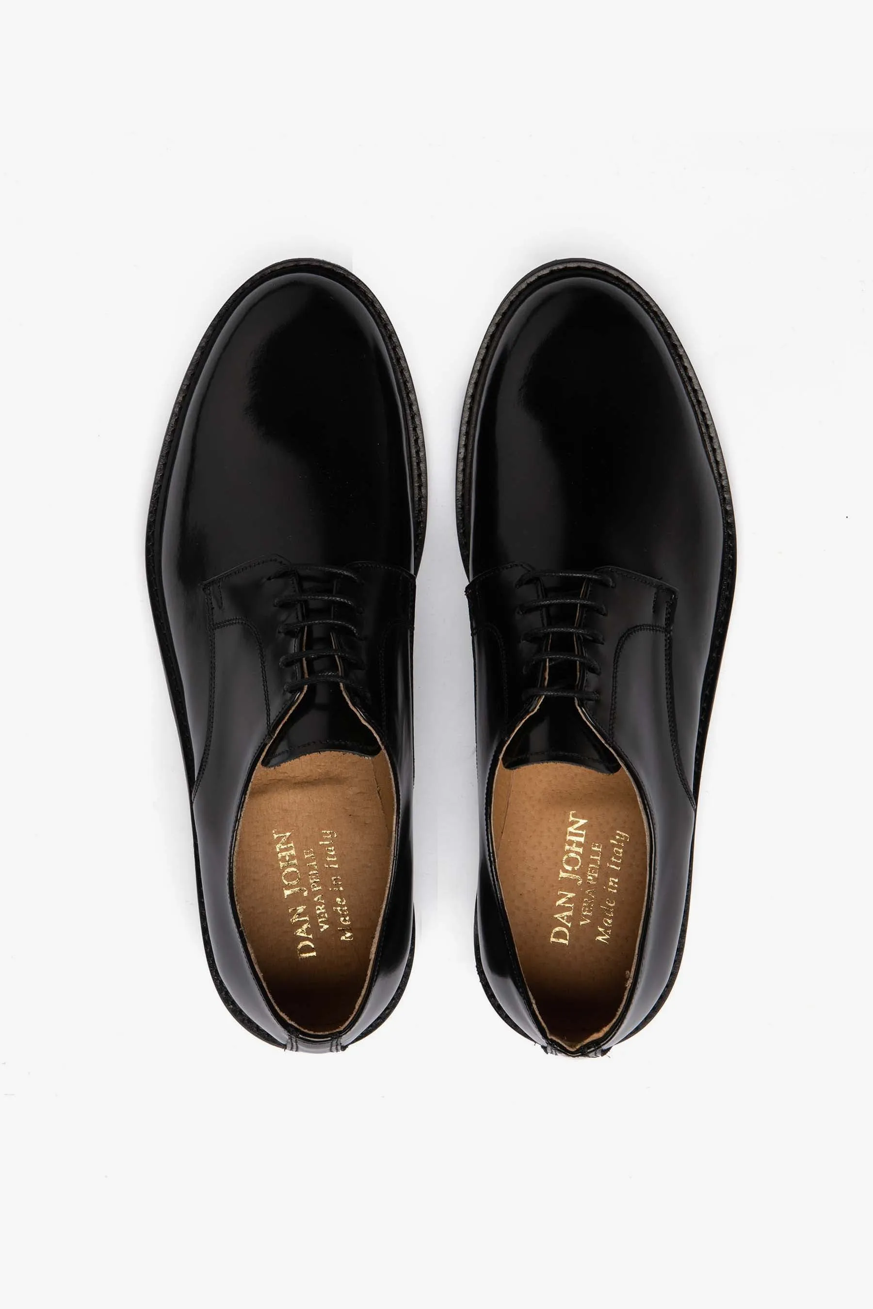 Scarpa classica derby suola in cuoio nera