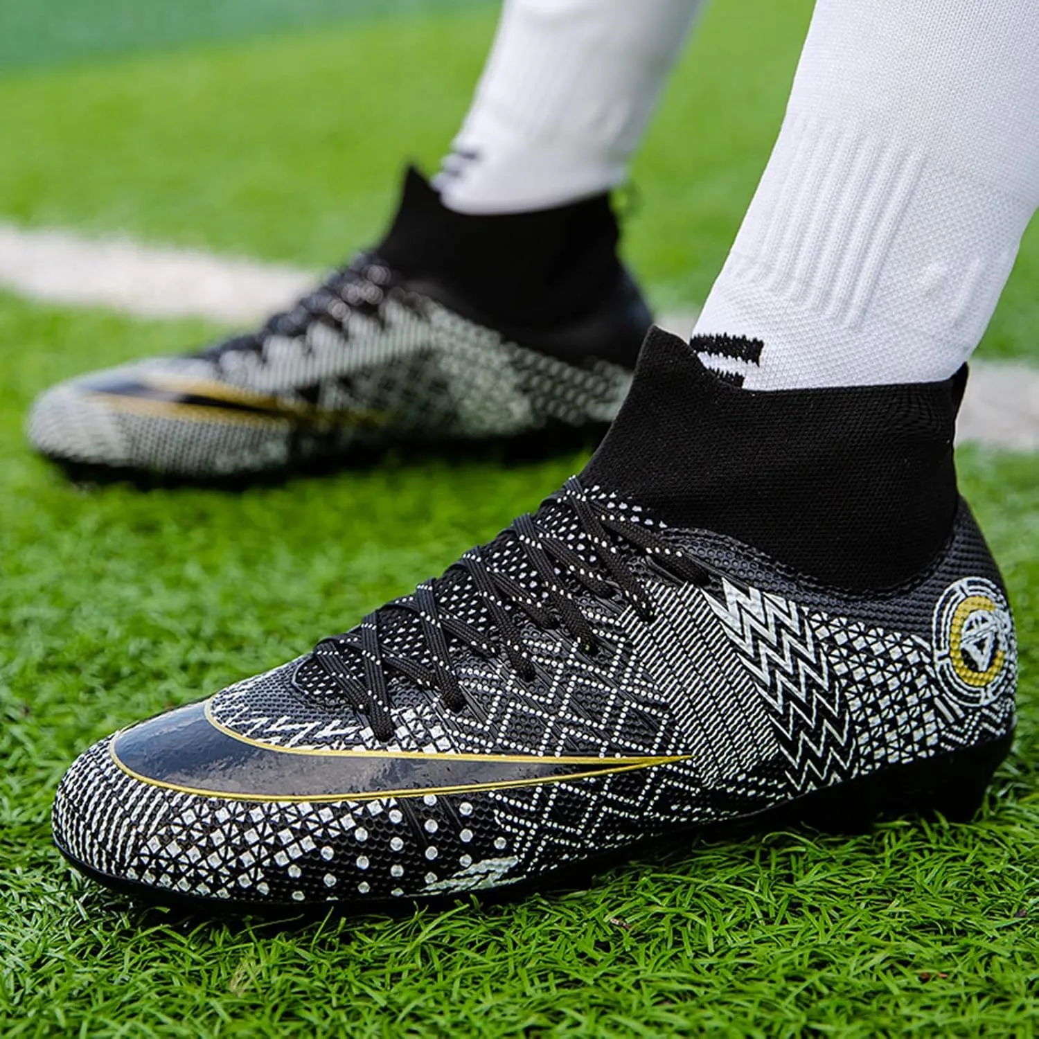 Soccer Cleats Mens,Casual High-top Lace-up Youth Football Cleats,Comfortable Non-Slip Fg/Ag Turf Soccer Shoes Men,for Soccer Cleats Boys/Training