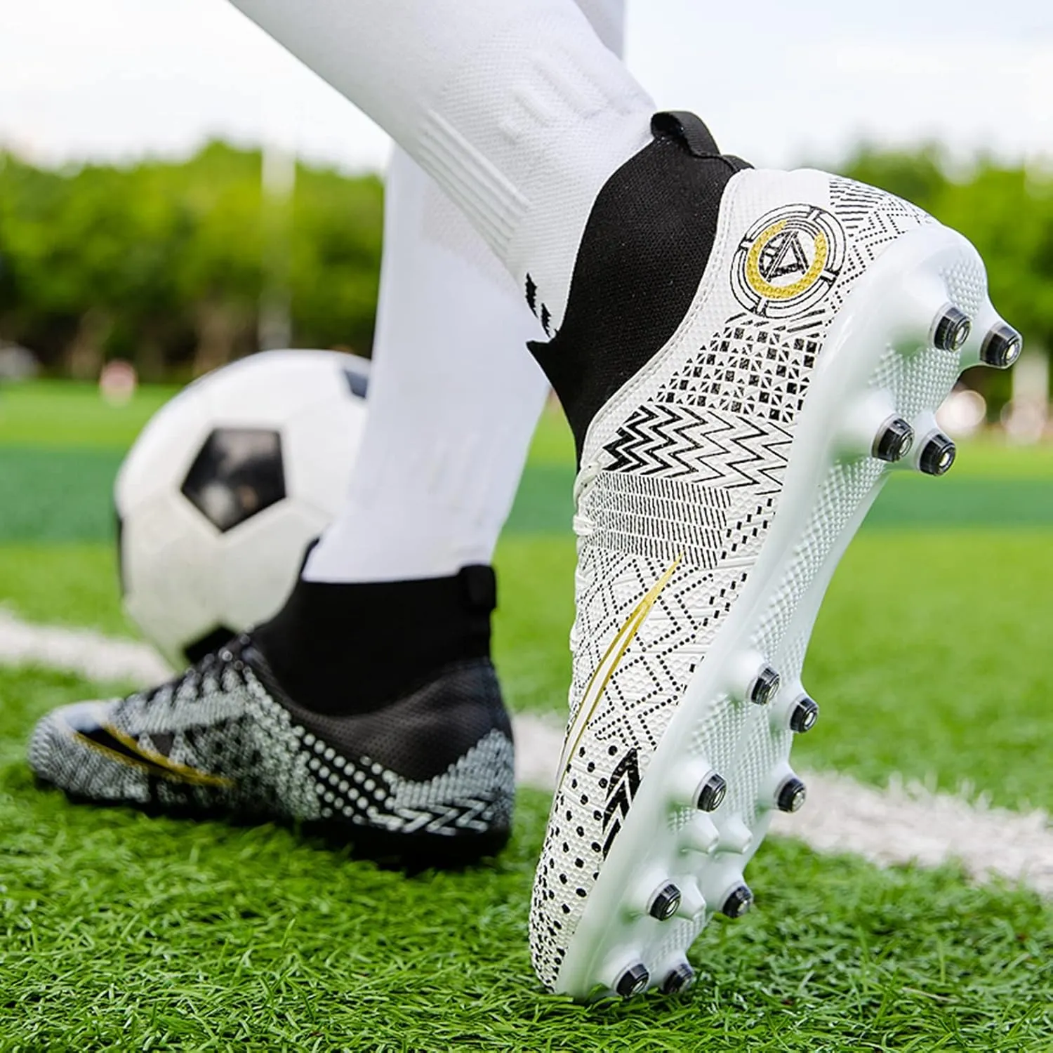 Soccer Cleats Mens,Casual High-top Lace-up Youth Football Cleats,Comfortable Non-Slip Fg/Ag Turf Soccer Shoes Men,for Soccer Cleats Boys/Training