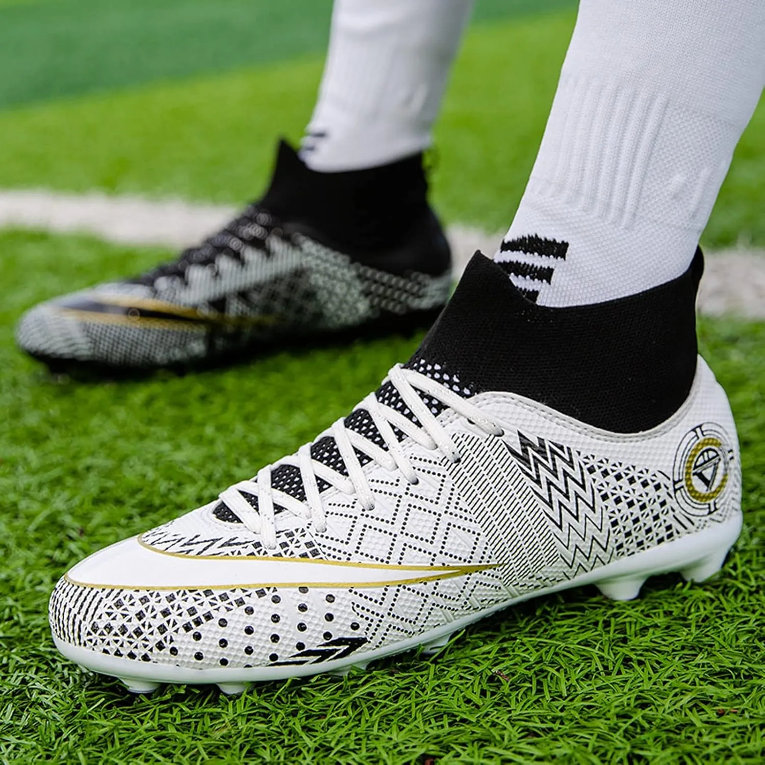 Soccer Cleats Mens,Casual High-top Lace-up Youth Football Cleats,Comfortable Non-Slip Fg/Ag Turf Soccer Shoes Men,for Soccer Cleats Boys/Training