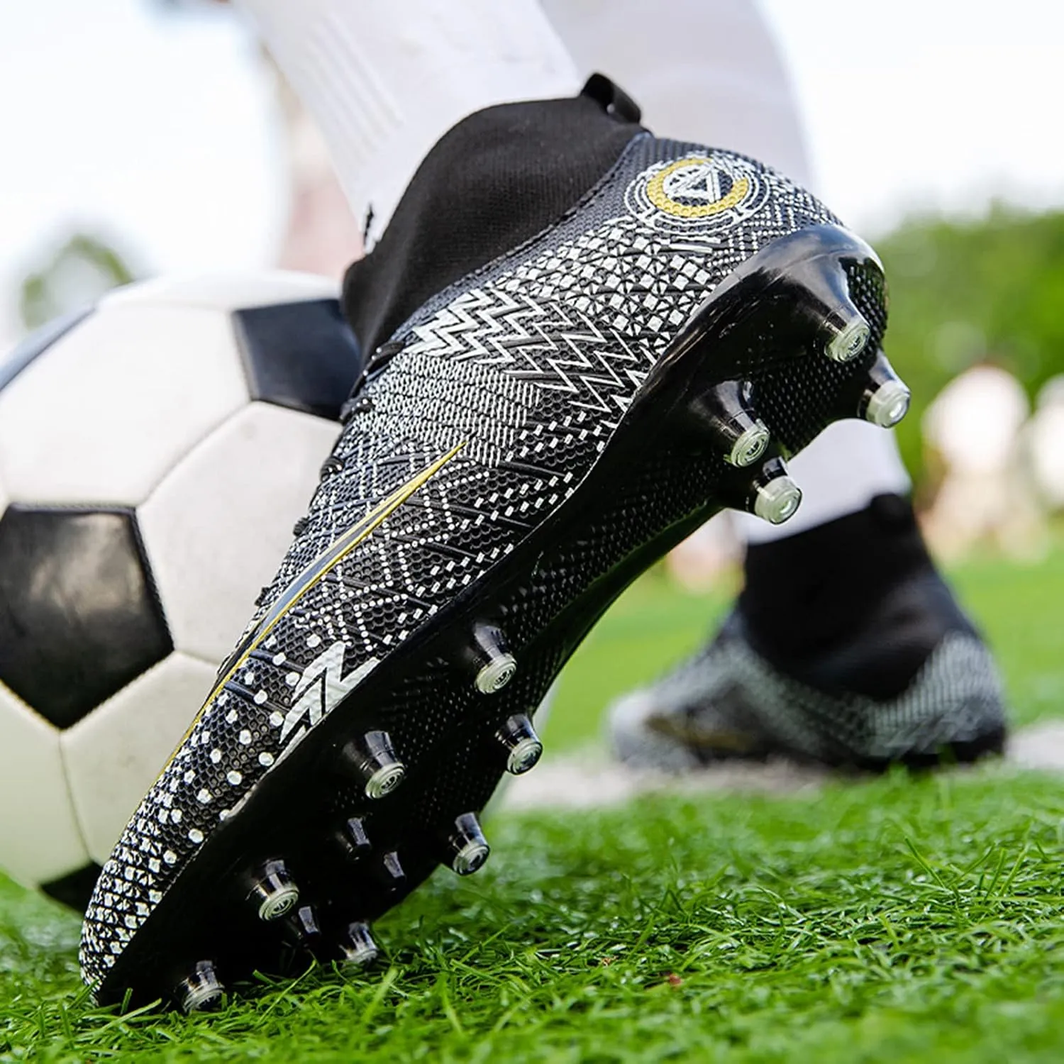 Soccer Cleats Mens,Casual High-top Lace-up Youth Football Cleats,Comfortable Non-Slip Fg/Ag Turf Soccer Shoes Men,for Soccer Cleats Boys/Training