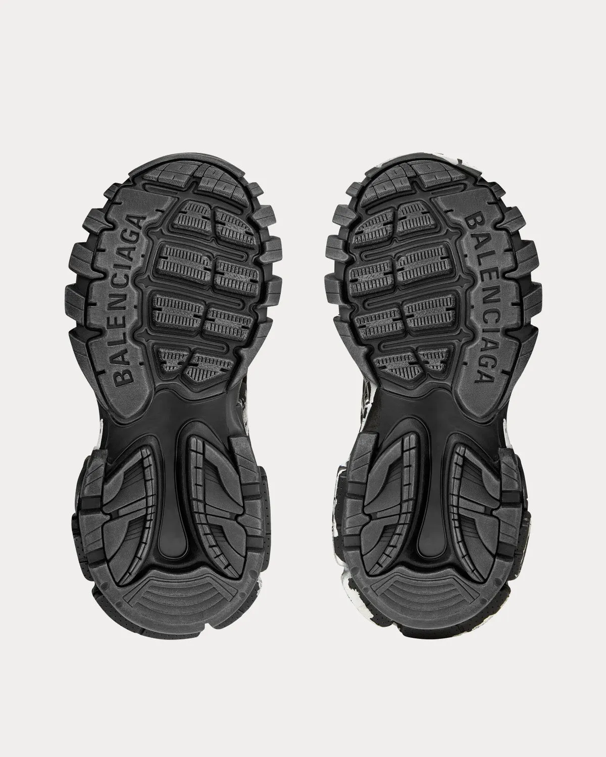 Track Graffiti Mesh & Nylon Black / White Low Top Sneakers