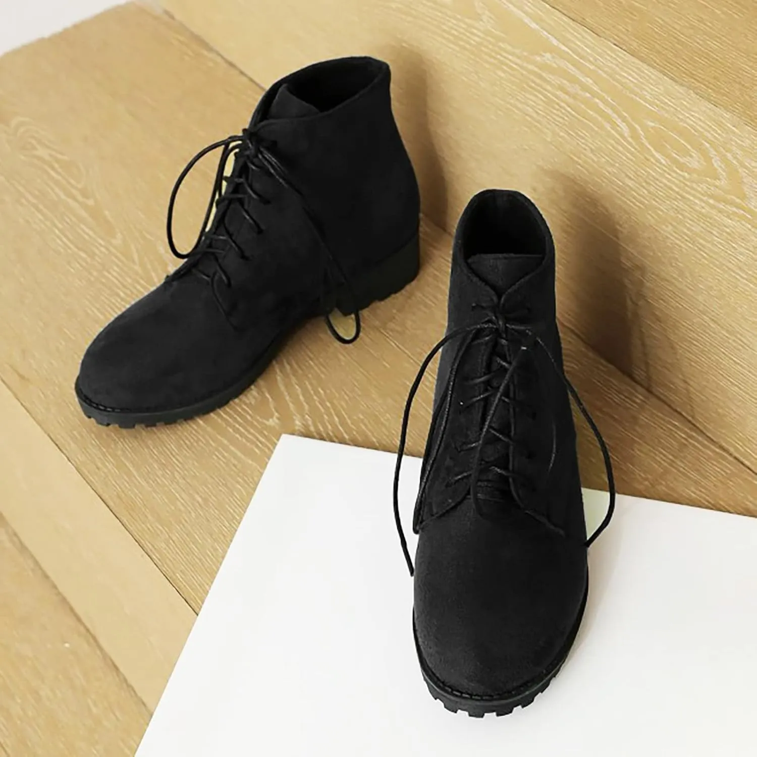 Work Boots for Women Ankle Warm Booties for Women Cute Womens Boots Non Slip Work Shoes Women Cover Heel Round Toe Lug Sole Low Heel Chelsea Fashion